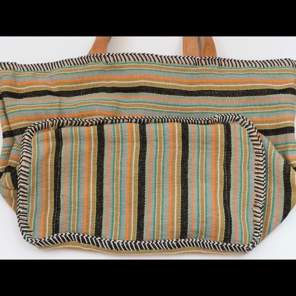 french market Large Zipper Tote with Handles - Picture 3 of 3